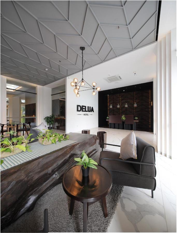 Delua Hotel Jakarta Exterior photo